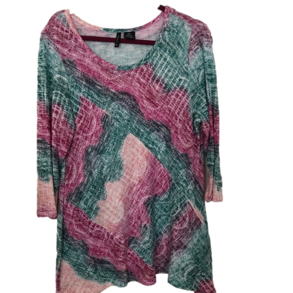 New Directions Shark Hem Tunic